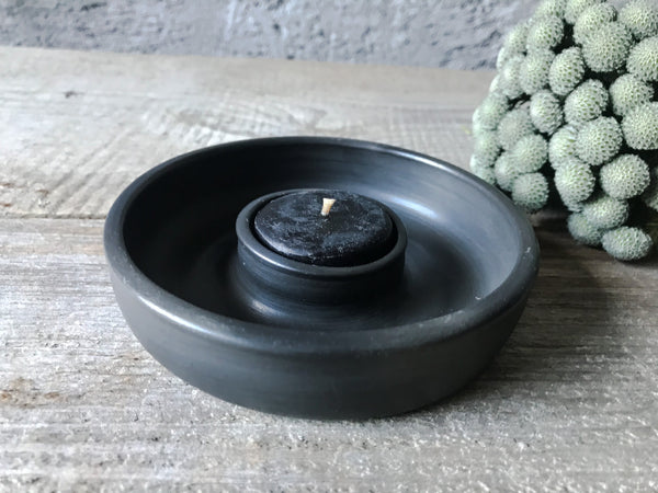 Juodosios keramikos žvakidė arbatinėms žvakėms